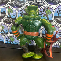 MOTU- 1984 “He-Man: Masters of the Universe” Leech Vintage Poseable Action Figure w/ Accessories