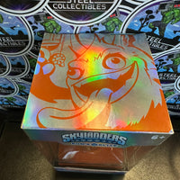 Skylanders- Eon’s Elite Trigger Happy w/ Display Case “Skylanders” Toys-To-Life Figure (New/Sealed)