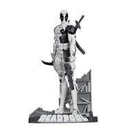 Marvel- “Deadpool: The New Mutants” #98 Line Art 1:10 Scale Posed Figure w/ Scene (Gold Label Exclusive)