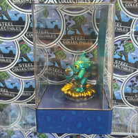 Skylanders- Eon’s Elite Gill Grunt w/ Display Case “Skylanders” Toys-To-Life Figure