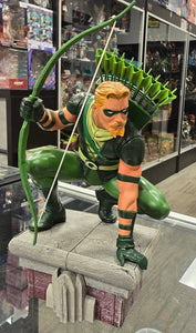 Green Arrow Diamond Select Statue
