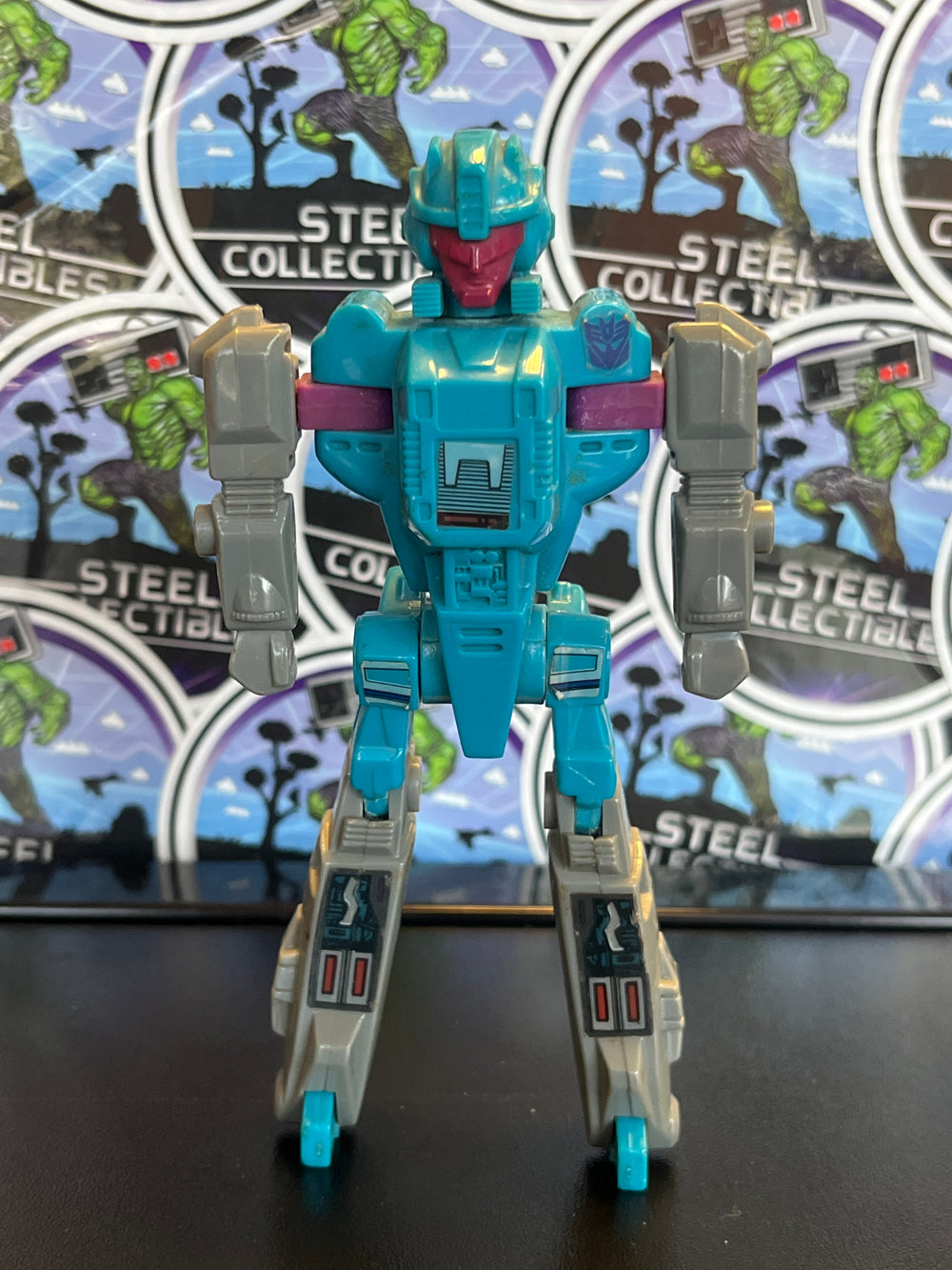 Transformers Decepticon Pretender Bomb-Burst