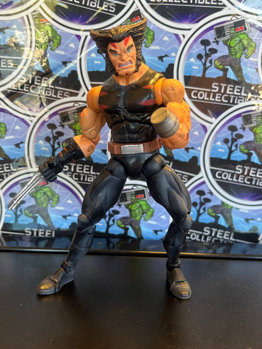 ToyBiz Marvel Legends Wolverine (Age of Apocalypse)