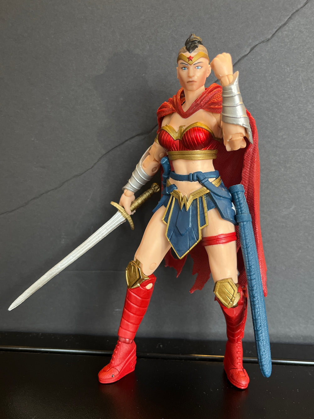 McFarlane DC Multiverse Wonder Woman (Last Knight On Earth)