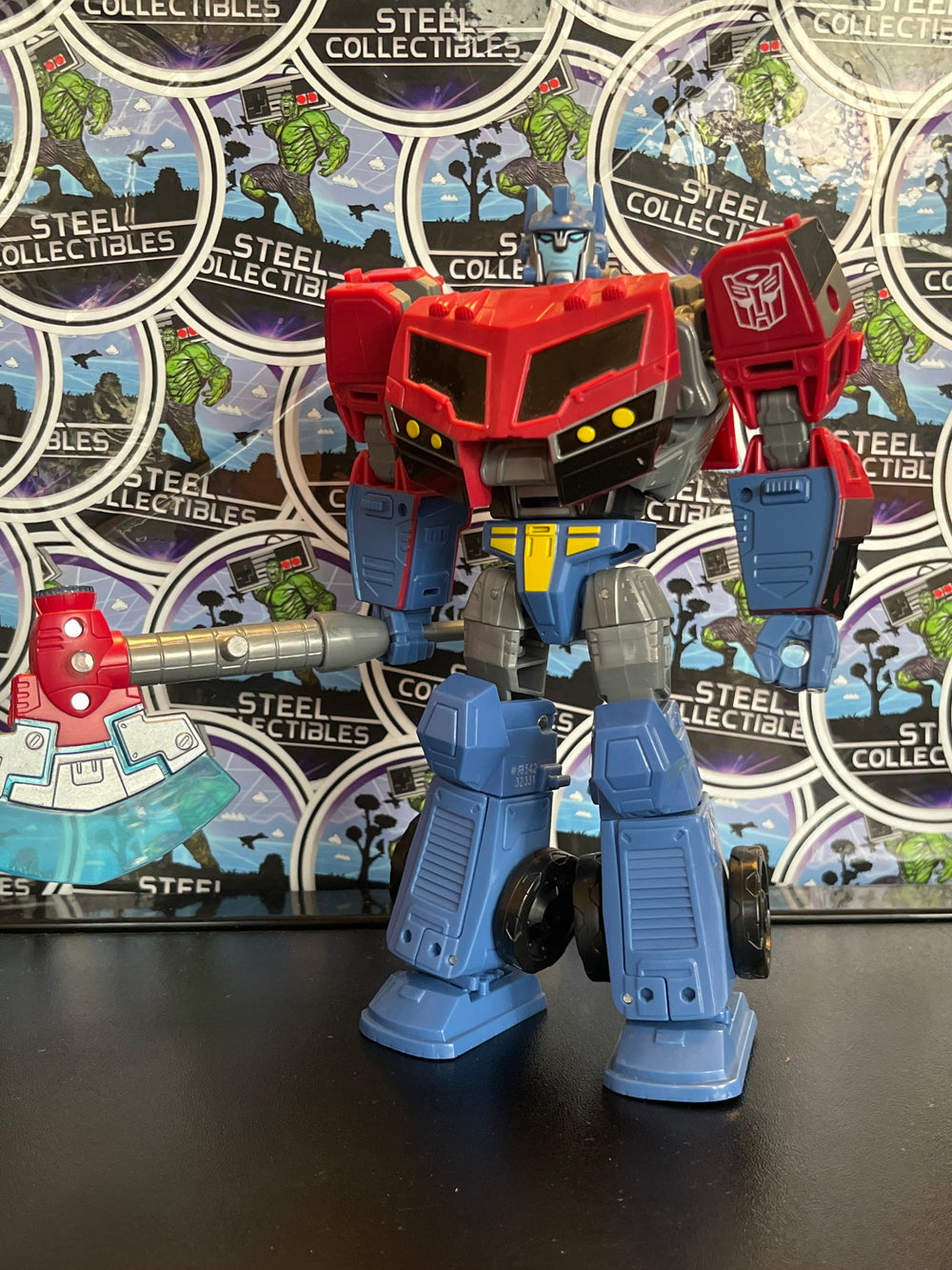 Transformers Legacy Animated universe Optimus Prime