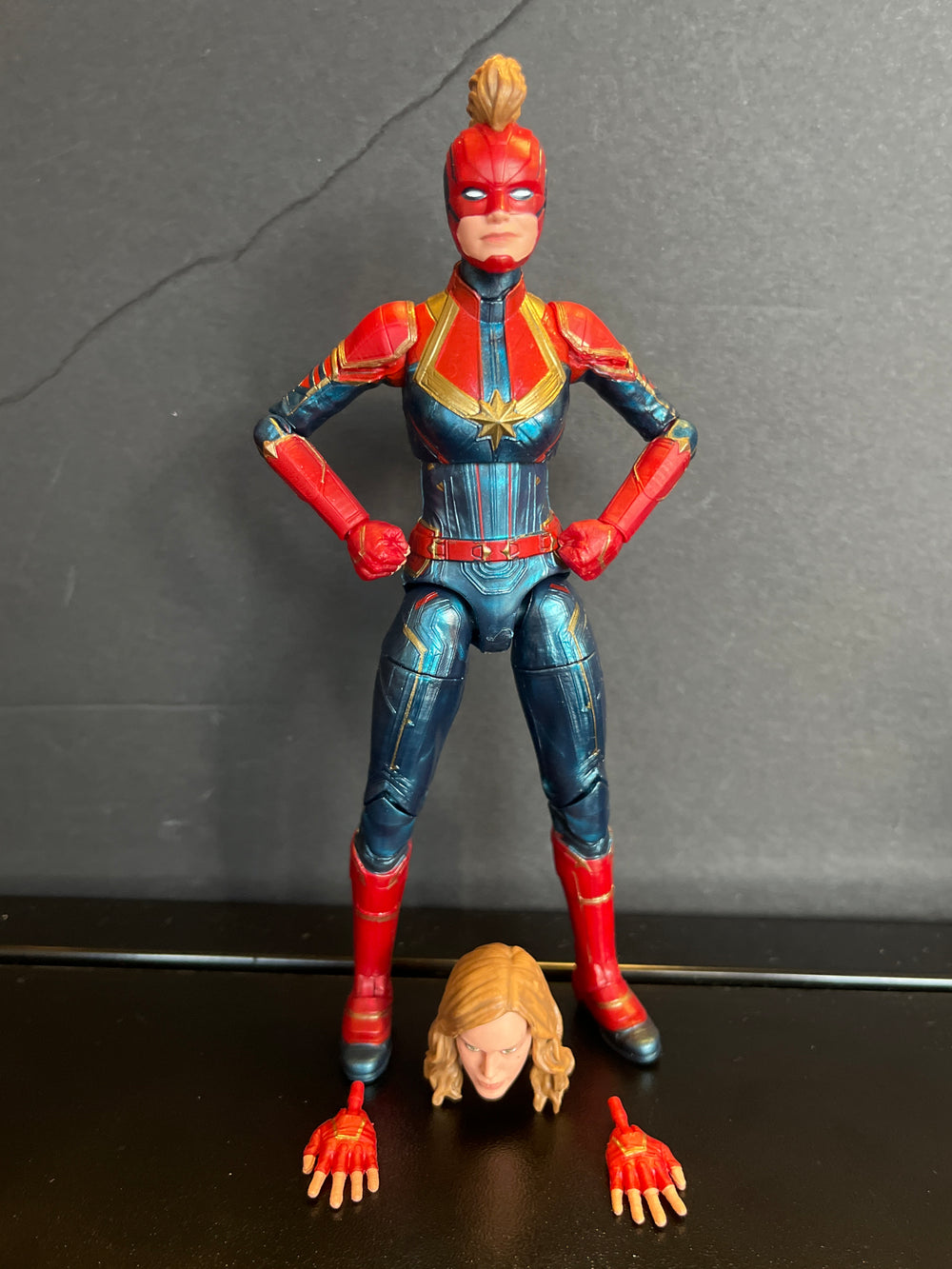Marvel Legends Captain Marvel (Kree Sentry Wave)