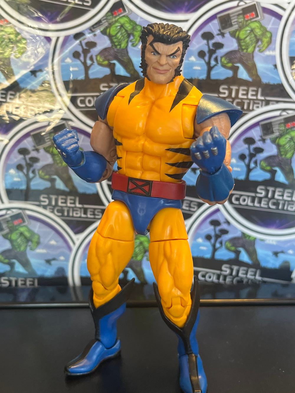 marvel legends - kitbashed wolverine