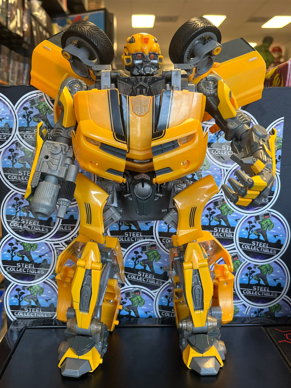 Transformers 2007 Ultimate Bumblebee