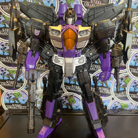 Transformers Combiner Wars Leader Class Skywarp