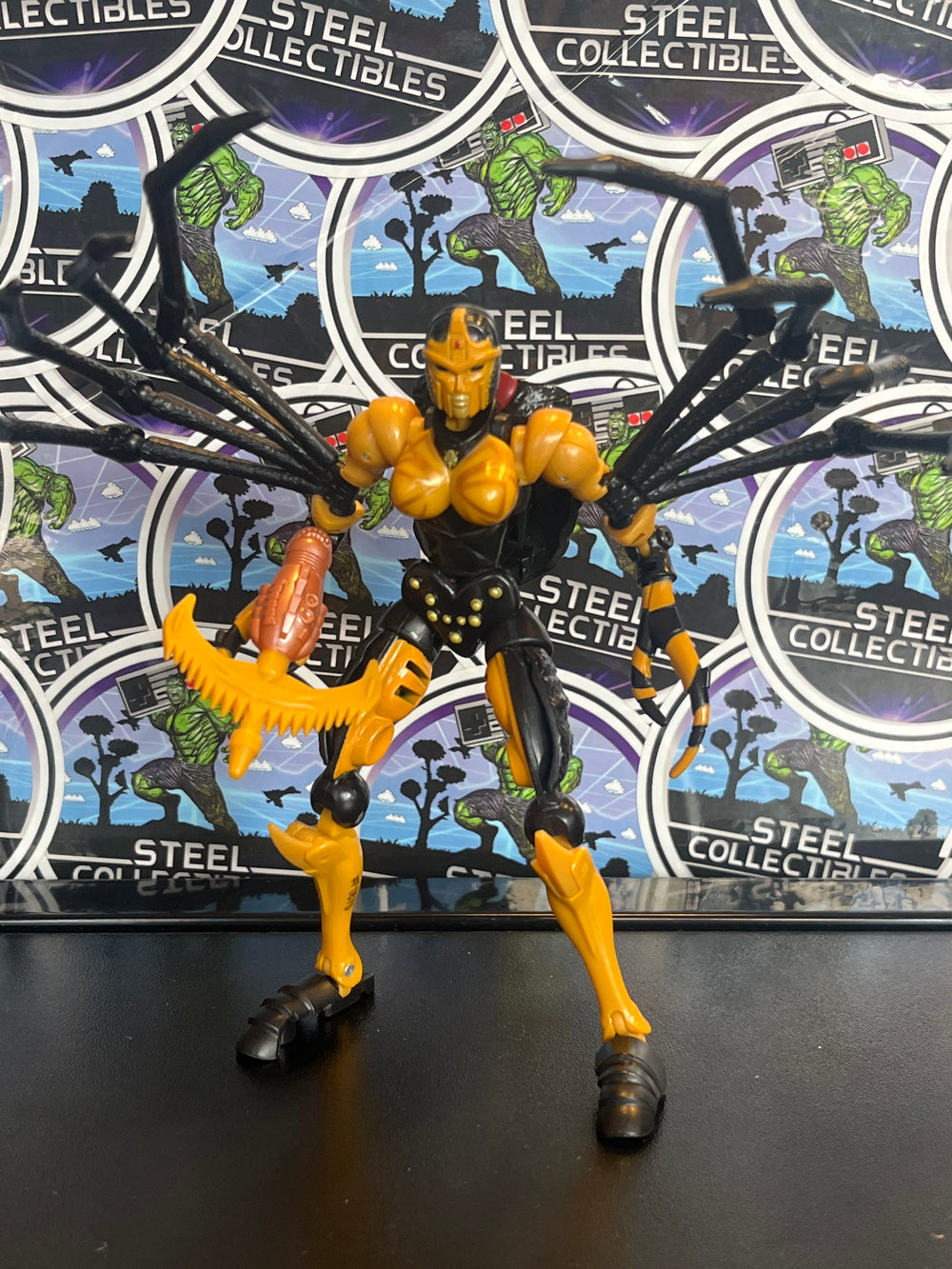 Transformers Kingdom Black Arachnia