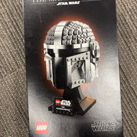 LEGO Star Wars Set #75328 Mandalorian Helmet