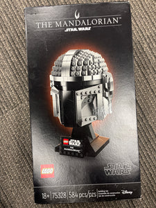 LEGO Star Wars Set #75328 Mandalorian Helmet