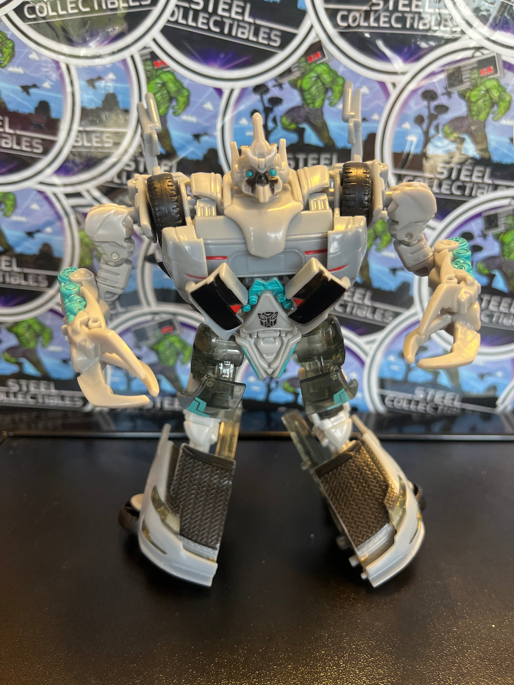 Transformers Dark of the Moon Autobot Jolt
