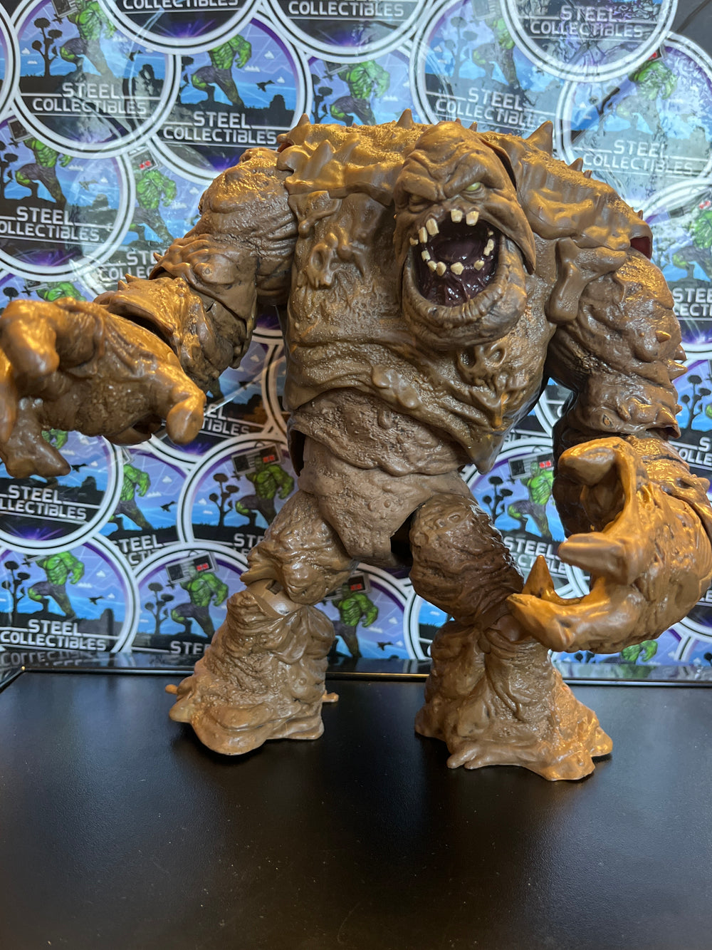 McFarlane DC Multiverse Clayface Megafig