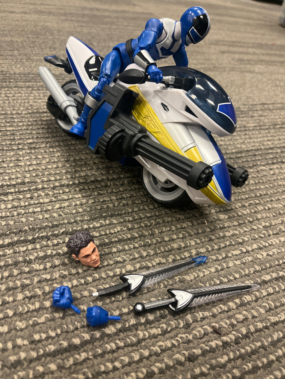 Power Rangers Lightning Collection Time force Blue Ranger with Vector Cycle