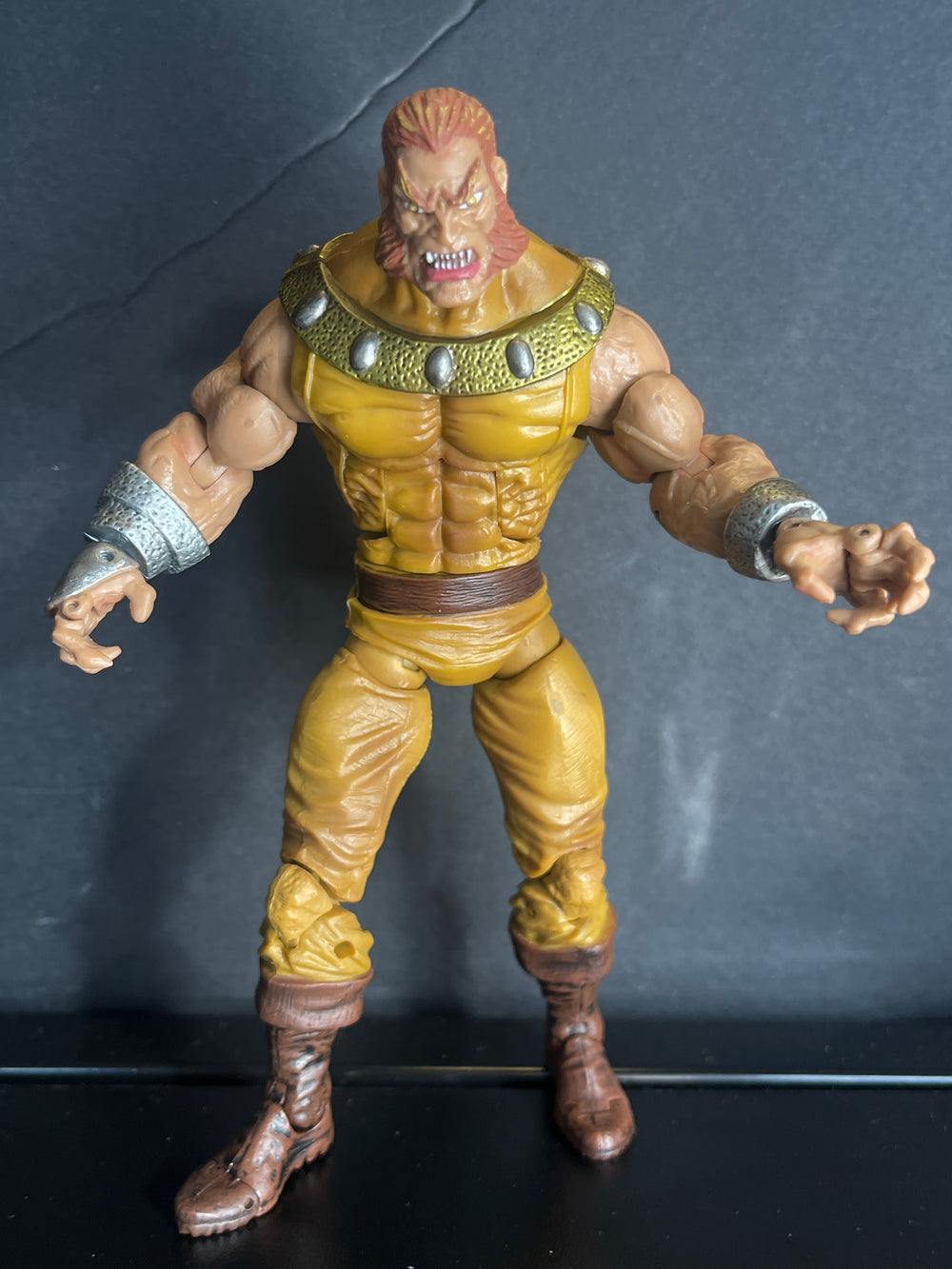 ToyBiz Marvel Legends Sabretooth (Age of Apocalypse)