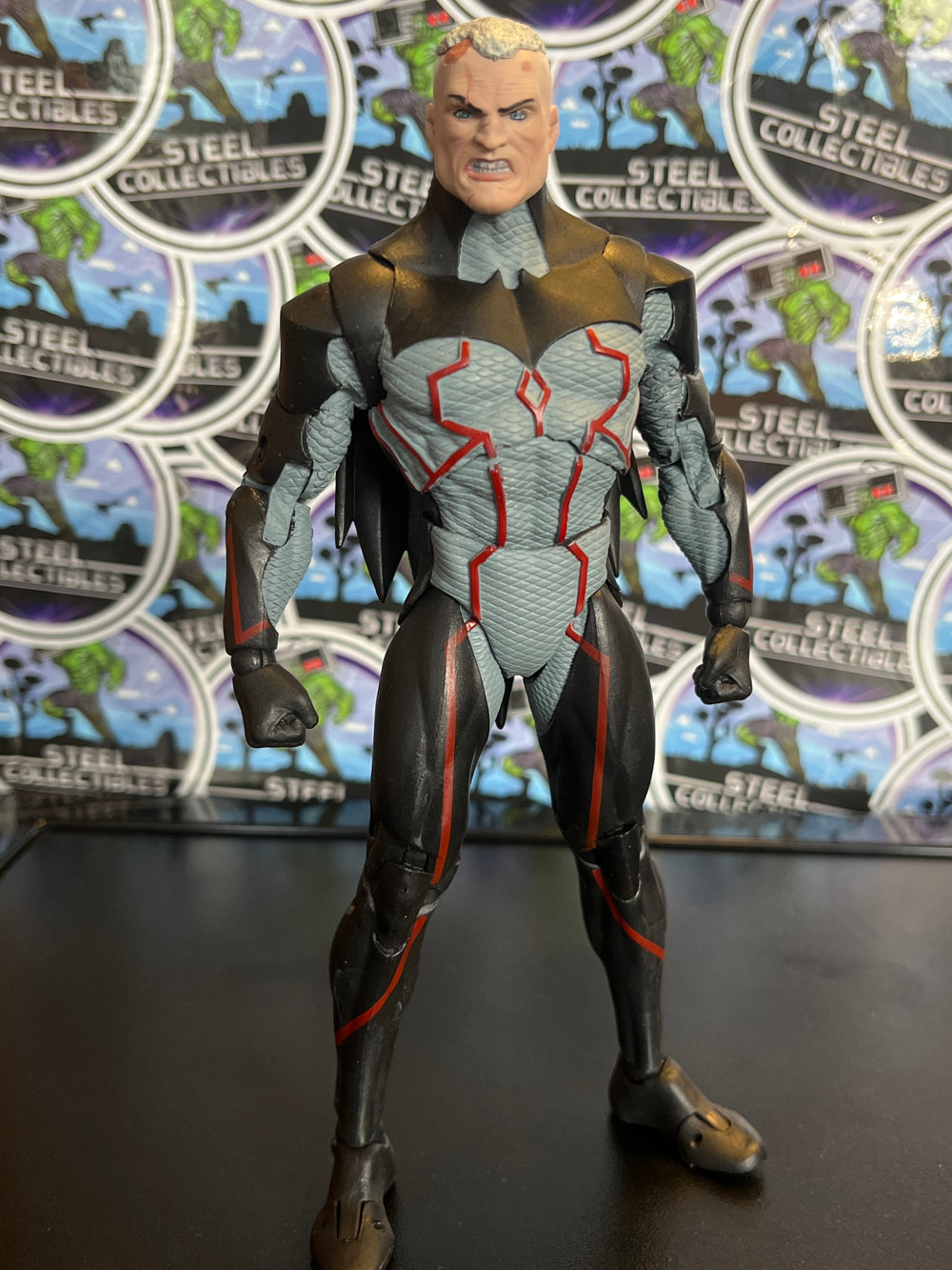 McFarlane DC Multiverse Omega (Unmasked)