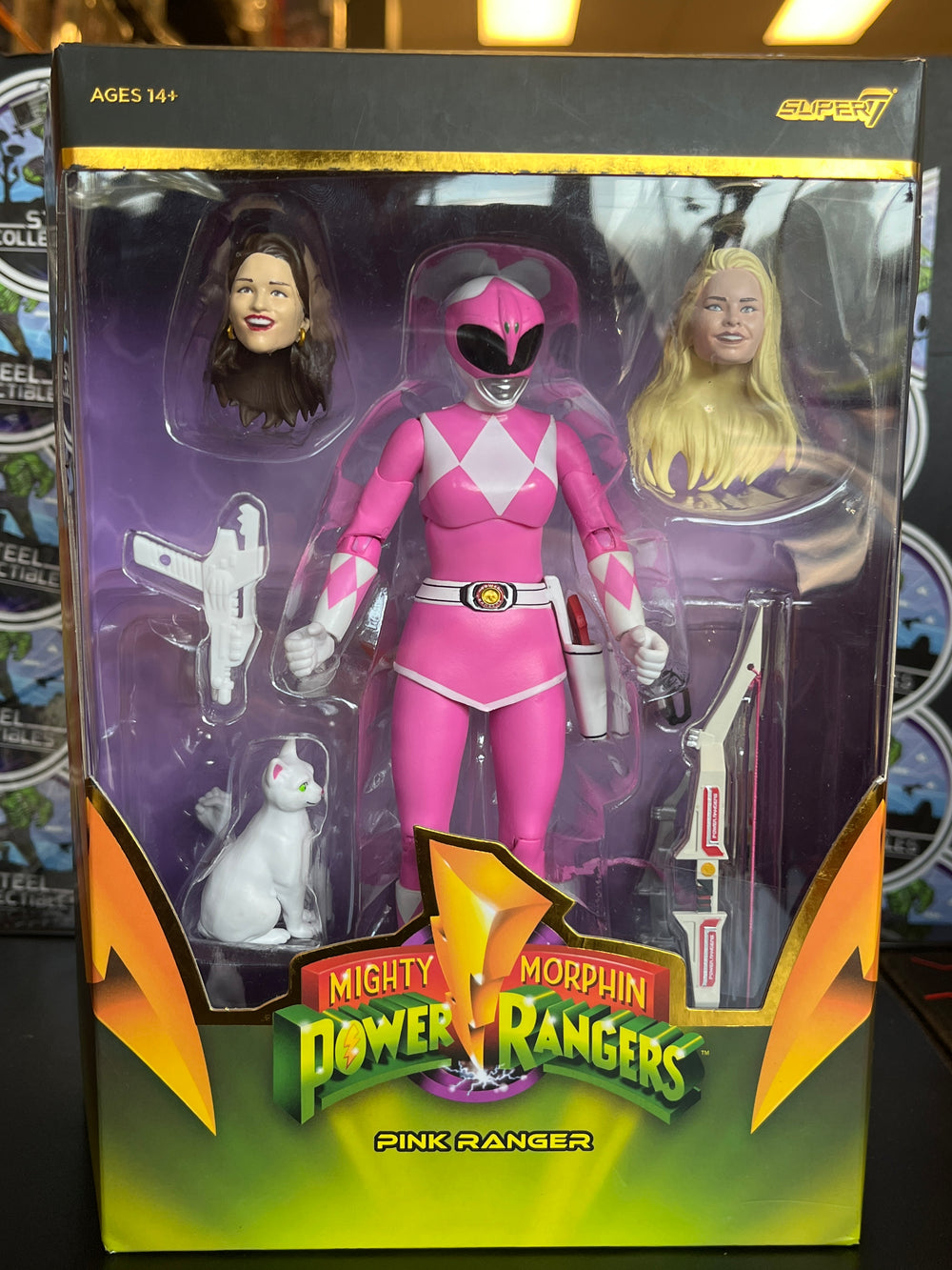 Super 7 Ultimates! Mighty Morphin Power Rangers Pink Ranger