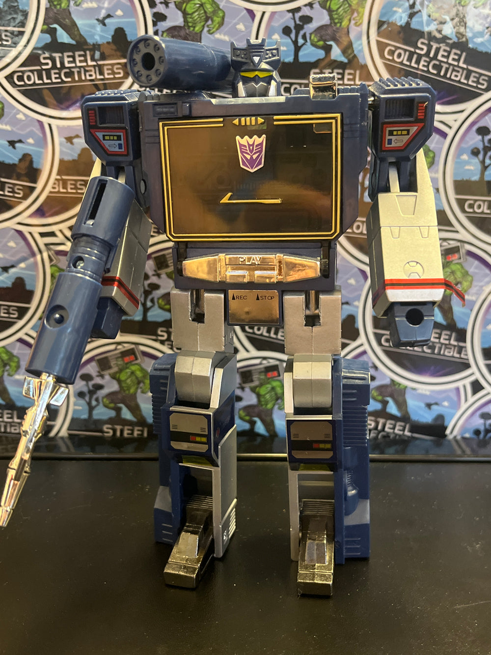 Transformers G1 Reissue Soundwave