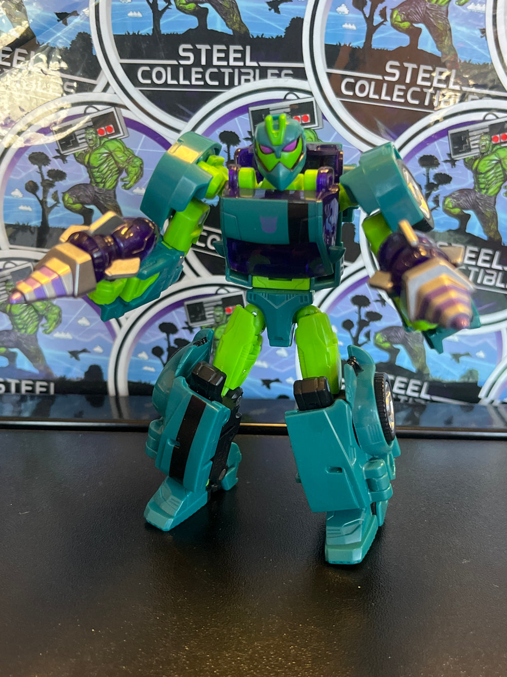 Transformers Age of the Primes Fugitive Wasp