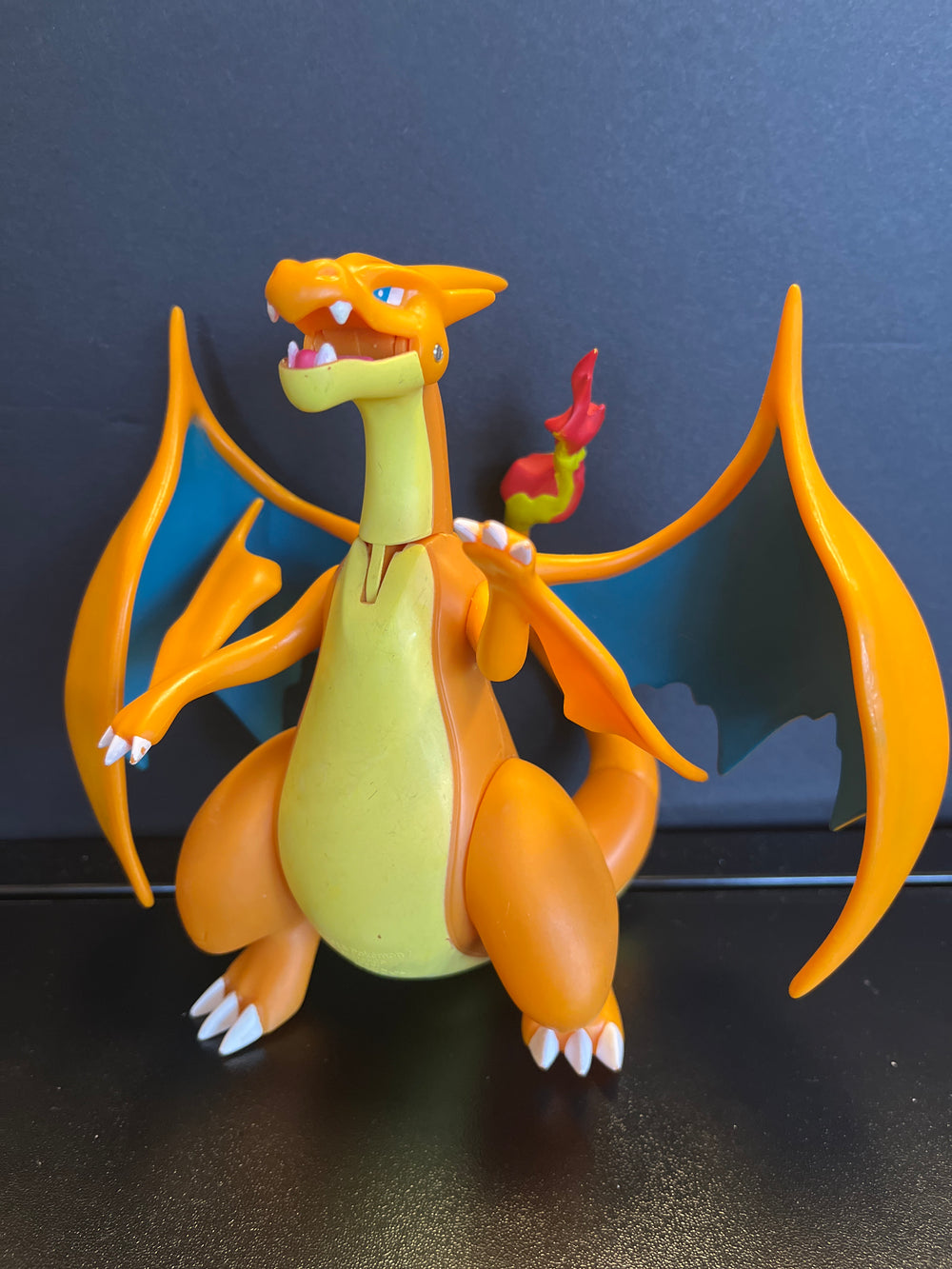 Pokemon 2015 Mega Charizard Y Figure