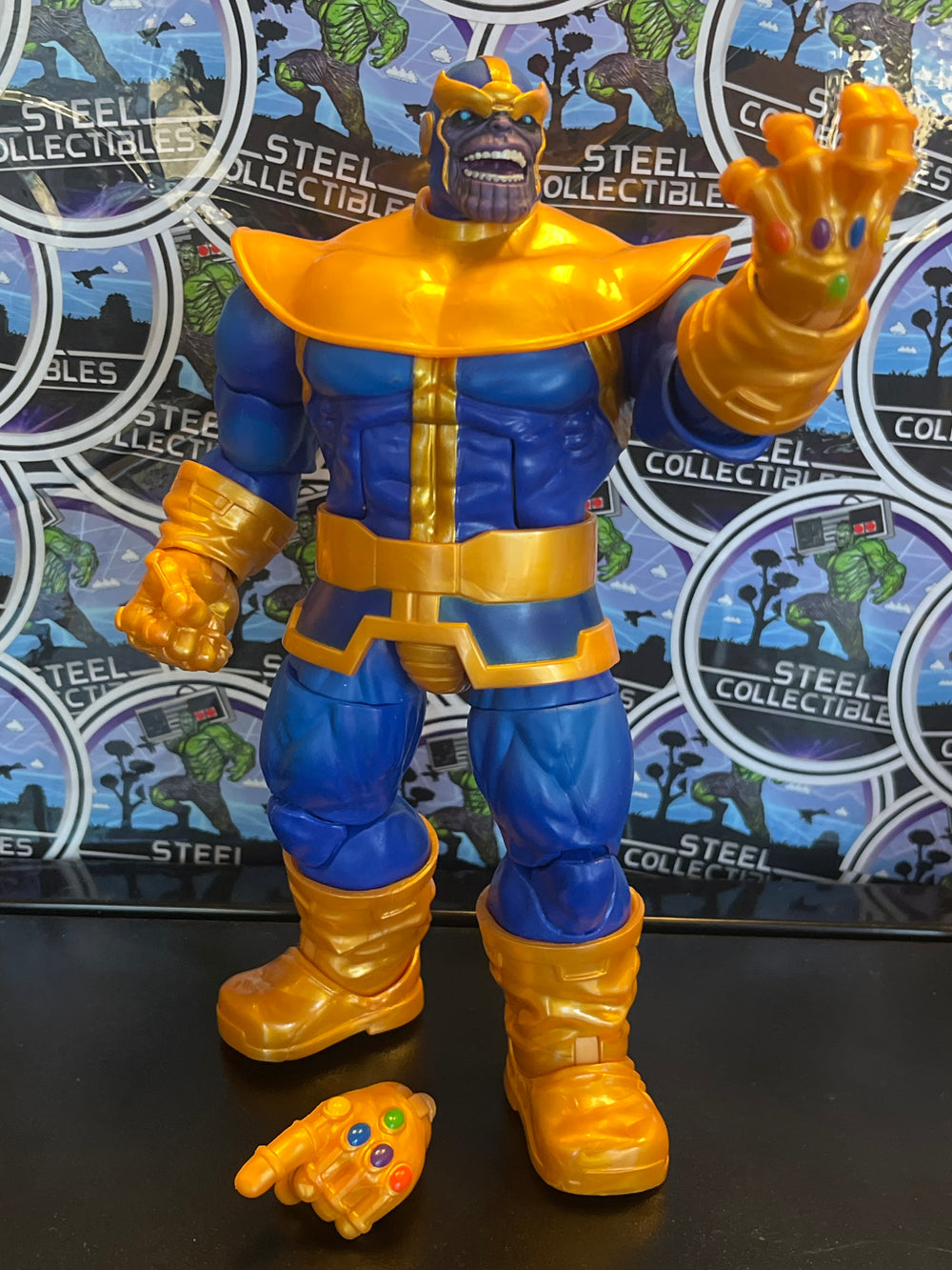 Marvel Legends Deluxe Thanos (Infinity Gauntlet)