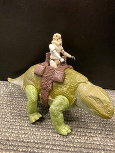 Vintage Kenner Star Wars 1979 Dewback and Stormtrooper