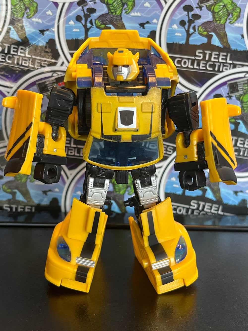 Transformers Classics Bumblebee (Legacy of Bumblebee 3-Pack Version)