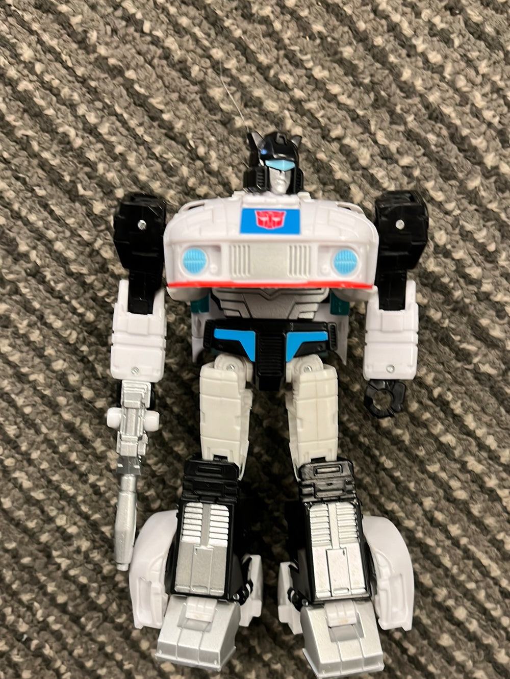 Transformers- “Transformers: The Movie” Studio Series 86 Jazz Figure