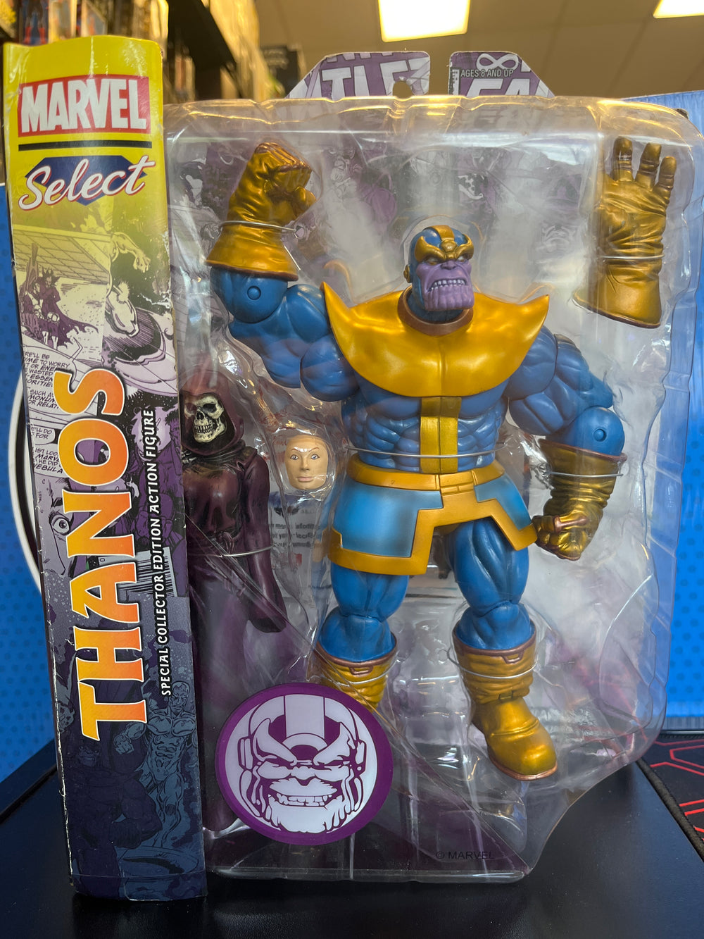 Marvel Select Thanos with Death