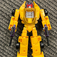 Transformers Legacy Deluxe Stunticon Dragstrip