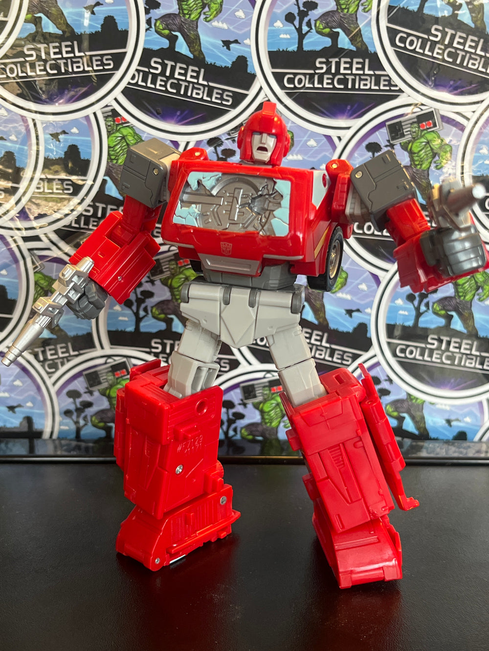 Transformers Studio Series 86 Ironhide (Dying)