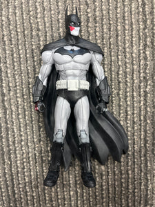 McFarlane DC Multiverse Gold label Arkham Batman (Black and White)