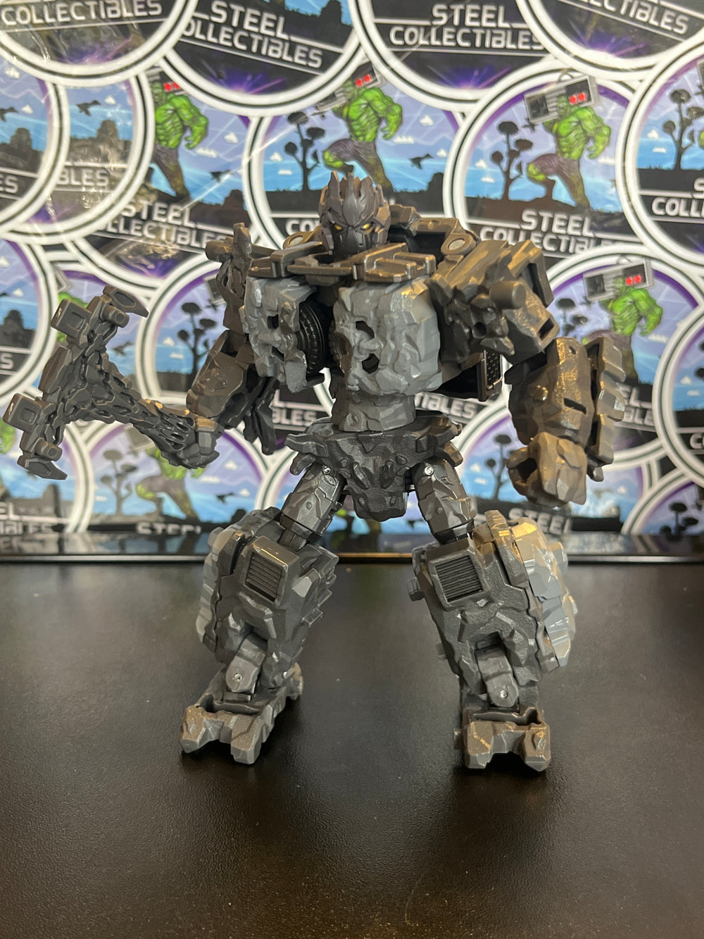 Transformers Legacy Infernac Universe Magneous