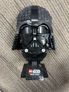 Lego Star Wars Darth Vaders Helmet set 75304