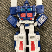 Transformers Kingdom Leader Class Ultra Magnus