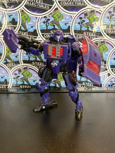 Transfomers Legacy Shadow Striker
