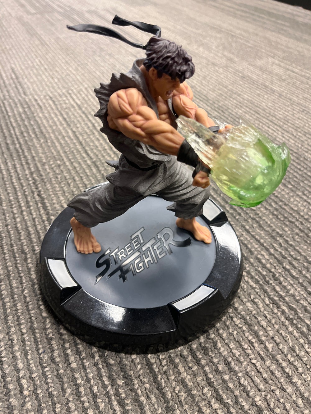 Multiverse Studio Street Fighter Deluxe Ryu Statue (Gray Variant)