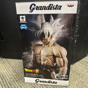 Banpresto- Grandista “Dragon Ball Super” Resolution Of Warriors Ultra Instinct Goku Statue (Pre-owned)