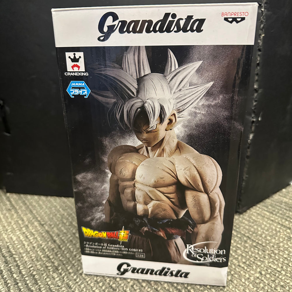 Banpresto- Grandista “Dragon Ball Super” Resolution Of Warriors Ultra Instinct Goku Statue (Pre-owned)