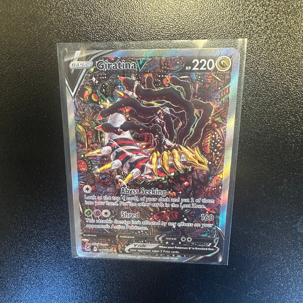 Pokémon TCG- SWSH11: Lost Origin Giratina V (Alternate Full Art) Card