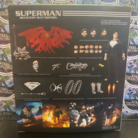 Mezco- Superman (Recovery Suit Edition) One:12 Figure