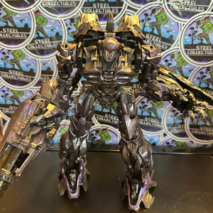 Transformers “Dark of the Moon”-Studio Series Shockwave Figure