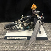 Kotobukiya- 2004 “Final Fantasy VII” 1/8 Scale Cold Cast Model Cloud Strife & Hardy Daytona Numbered Statue (No. 979)
