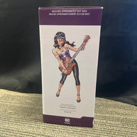 DC Collectibles- The Huntress “DC Bombshells” Collectible Statue