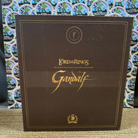 Crown Asmus- “The Lord of The Rings” Gandalf The Grey The Ultimate Sixth Scaled Collectible Action Figure CRW001 [CIB]
