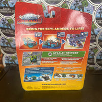Skylanders- Stealth Stinger (Sky Vehicle) “Skylanders SuperChargers” Toys-To-Life Figure [New Sealed, Damaged]
