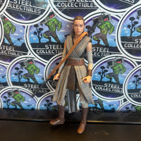 Star Wars- “The Black Series: The Last Jedi” Rey (Jedi Training) 6” Poseable Action Figure
