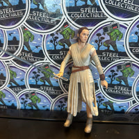Star Wars- “The Black Series: The Last Jedi” Rey w/ Lightsaber (Starkiller Base) 6” Poseable Action Figure
