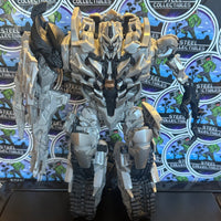 Transformers- “Transformers: Revenge of the Fallen” 2008 Leader Class Megatron Figure